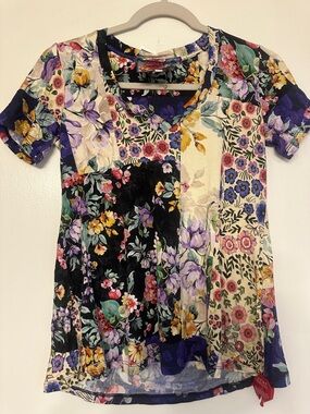 Floral Patchwork V-Neck Short Sleeve Top - Multi